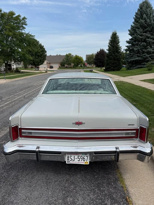 1978 Lincoln Continental 5th Gen - Image 2 of 15