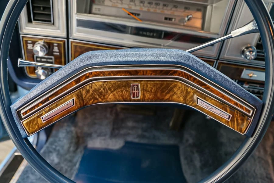 1978 Lincoln Continental 5th Gen - Image 11 of 20