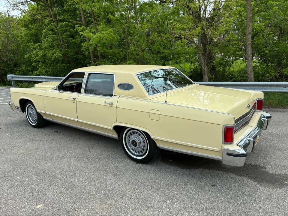 1978 Lincoln Continental 5th Gen - Image 5 of 8