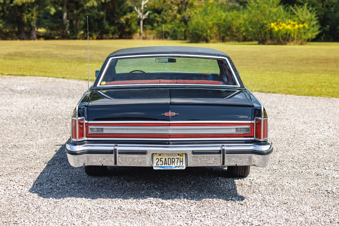 1978 Lincoln Continental 5th Gen - Image 12 of 31