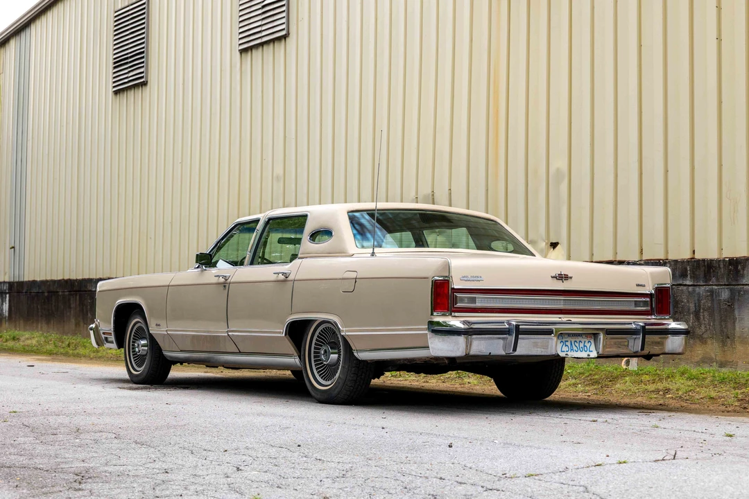 1978 Lincoln Continental 5th Gen - Image 4 of 31