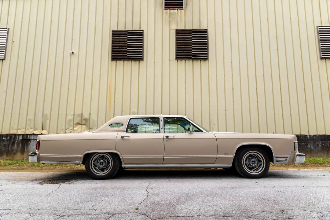 1978 Lincoln Continental 5th Gen - Image 14 of 31