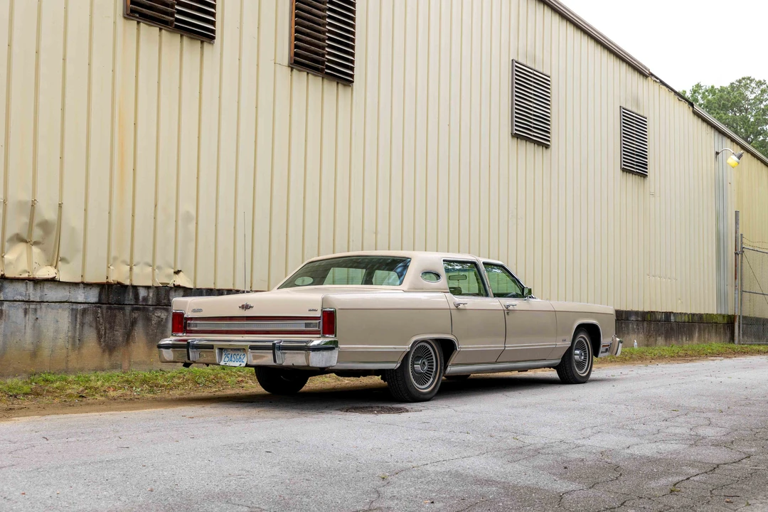 1978 Lincoln Continental 5th Gen - Image 19 of 31