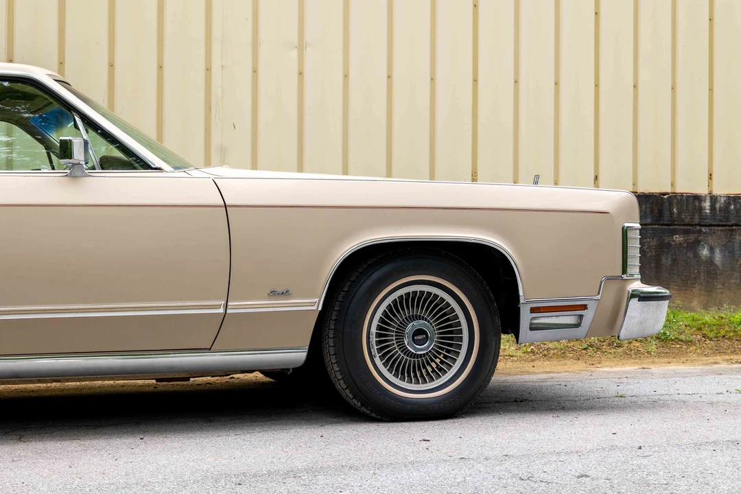 1978 Lincoln Continental 5th Gen - Image 16 of 31