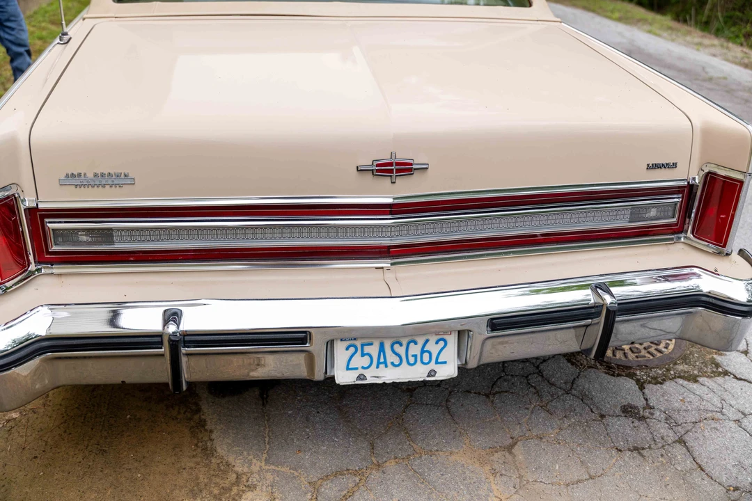 1978 Lincoln Continental 5th Gen - Image 24 of 31