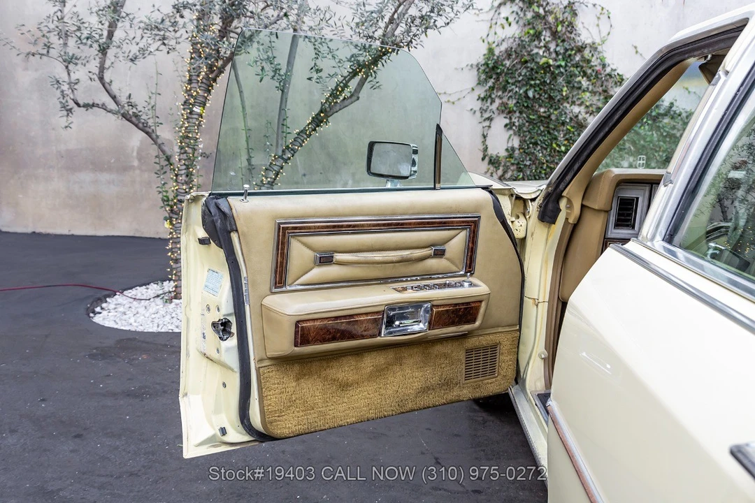 1978 Lincoln Town Car - Image 15 of 31