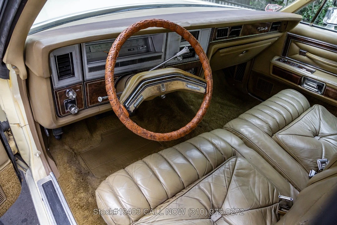 1978 Lincoln Town Car - Image 17 of 31