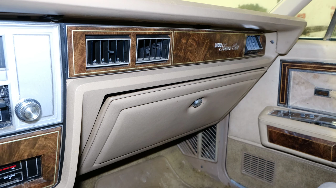 1978 Lincoln Continental 5th Gen - Image 3 of 9