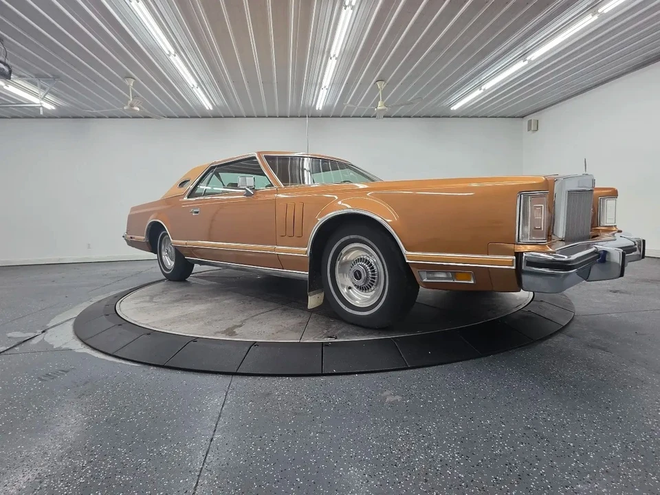 1978 Lincoln Continental 5th Gen - Image 13 of 31
