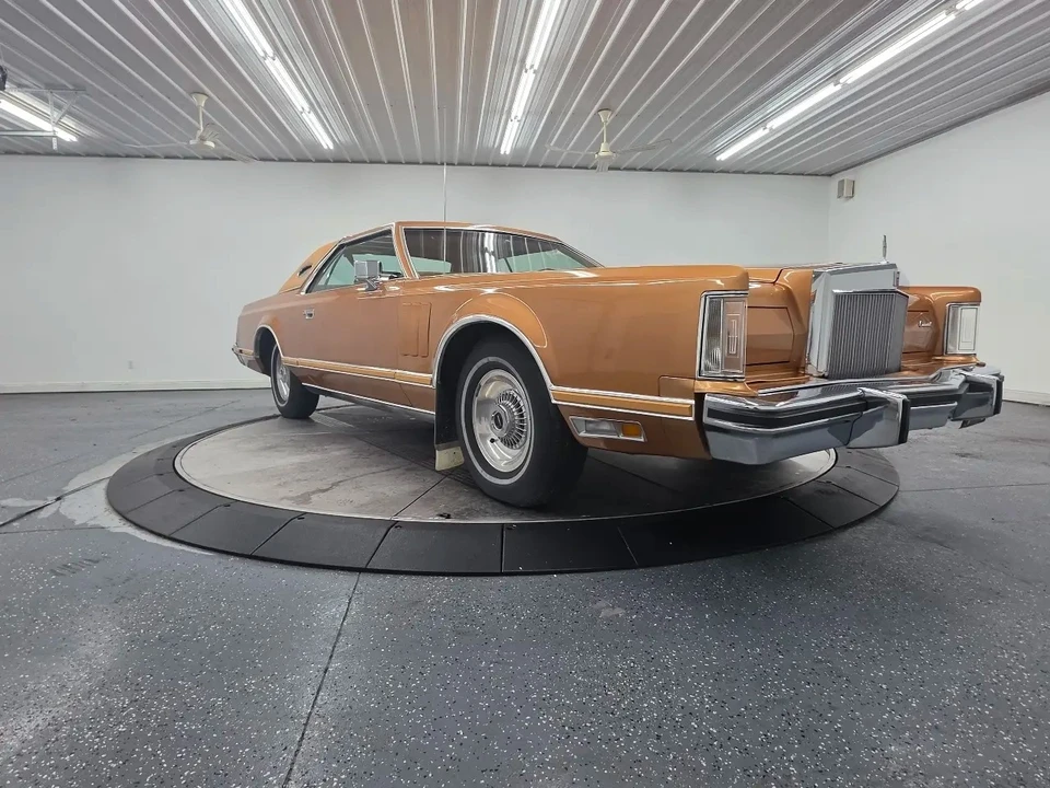1978 Lincoln Continental 5th Gen - Image 12 of 31