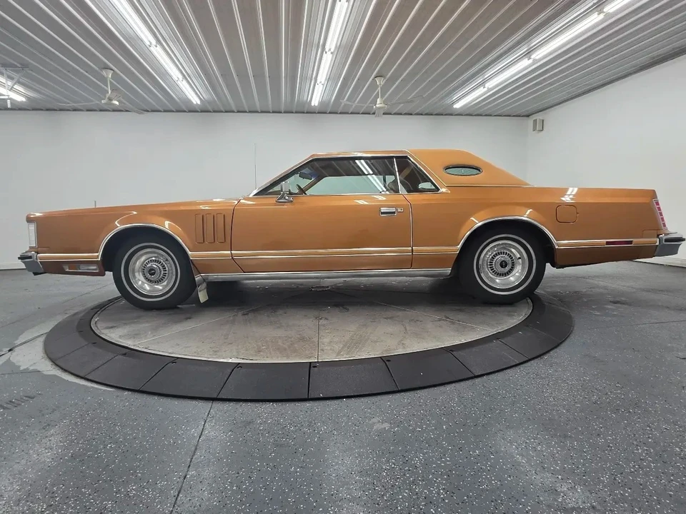 1978 Lincoln Continental 5th Gen - Image 10 of 31