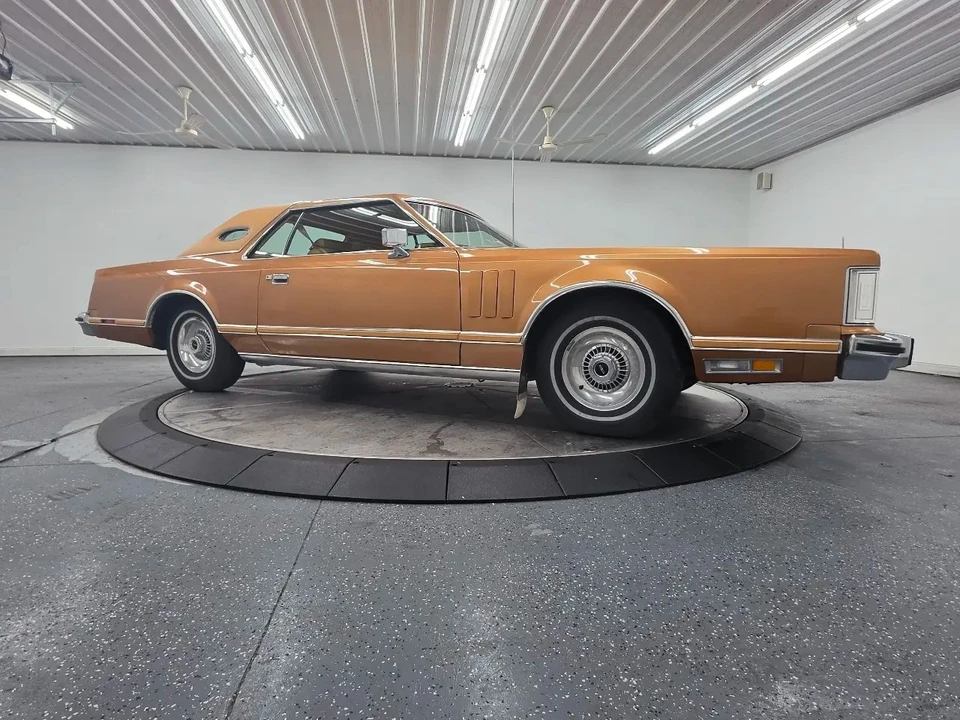 1978 Lincoln Continental 5th Gen - Image 15 of 31