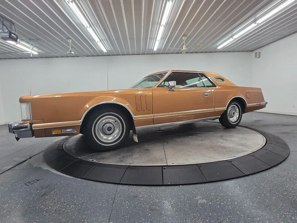 1978 Lincoln Continental 5th Gen - Image 7 of 31