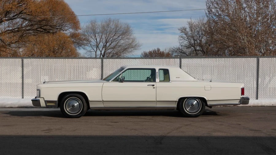 1978 Lincoln Continental 5th Gen - Image 2 of 11