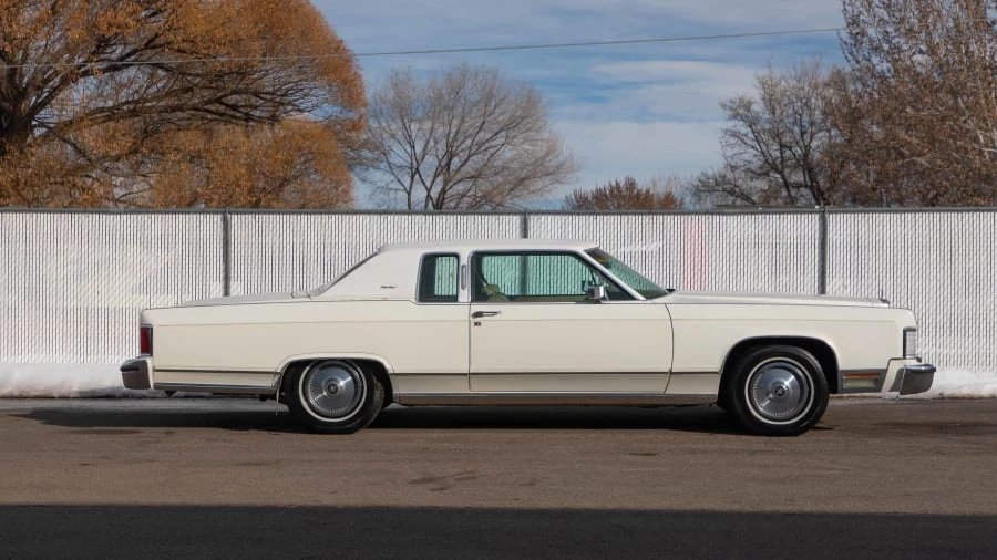1978 Lincoln Continental 5th Gen - Image 8 of 11