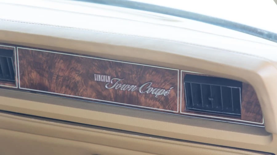 1978 Lincoln Continental 5th Gen - Image 11 of 11