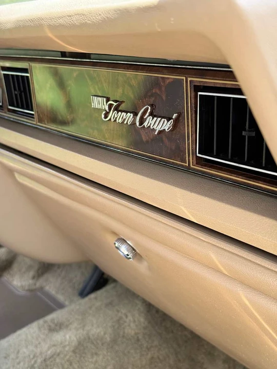 1978 Lincoln Continental 5th Gen - Image 15 of 25