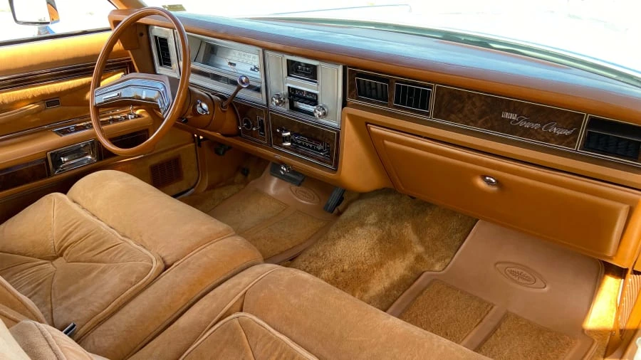 1978 Lincoln Continental 5th Gen - Image 7 of 31