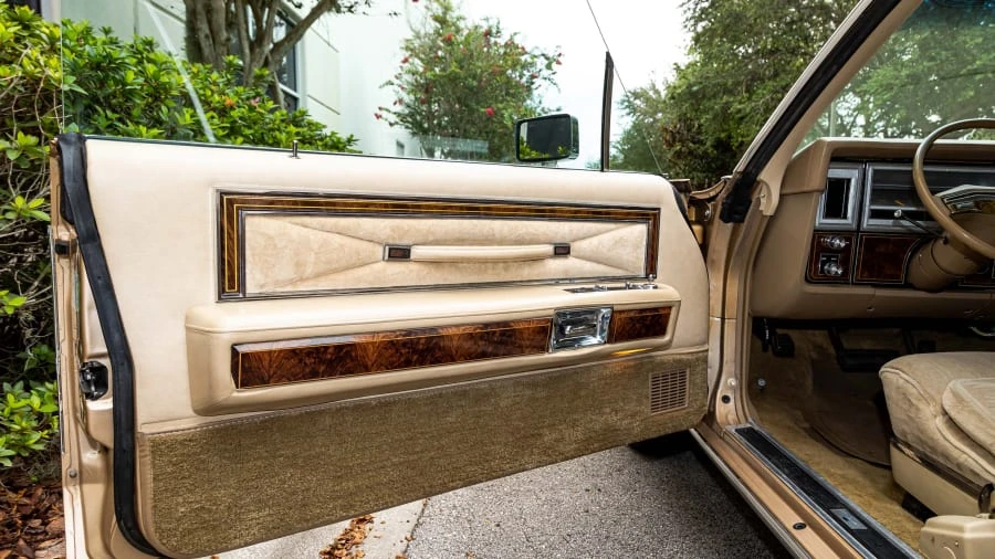 1978 Lincoln Continental 5th Gen - Image 23 of 31