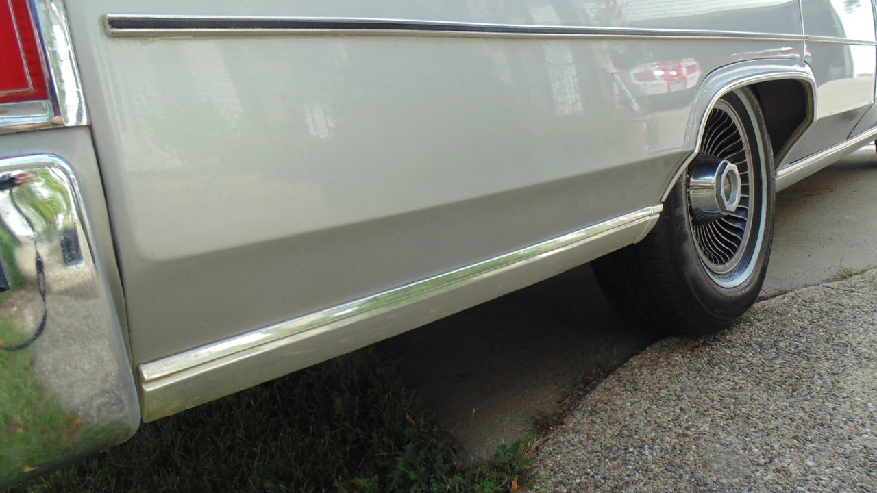 1978 Lincoln Continental 5th Gen - Image 9 of 31