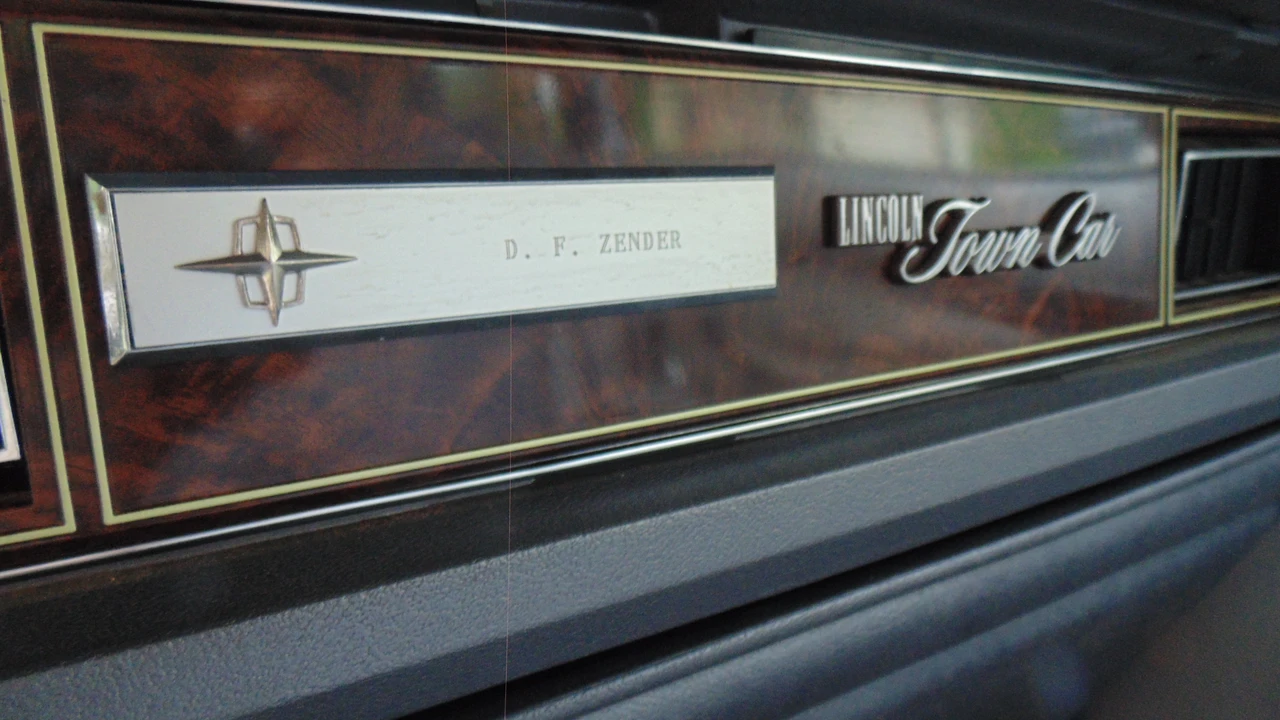1978 Lincoln Continental 5th Gen - Image 25 of 31