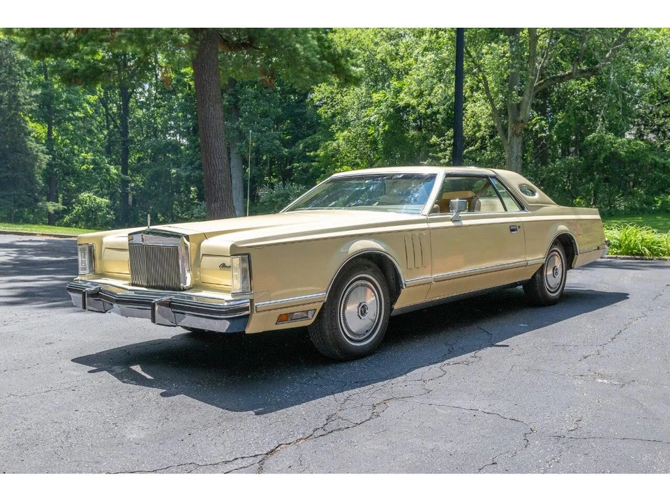 1978 Lincoln Continental Mark V - Image 8 of 31
