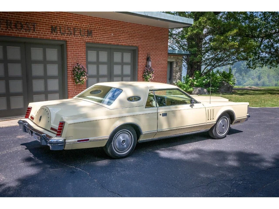 1978 Lincoln Continental Mark V - Image 12 of 31
