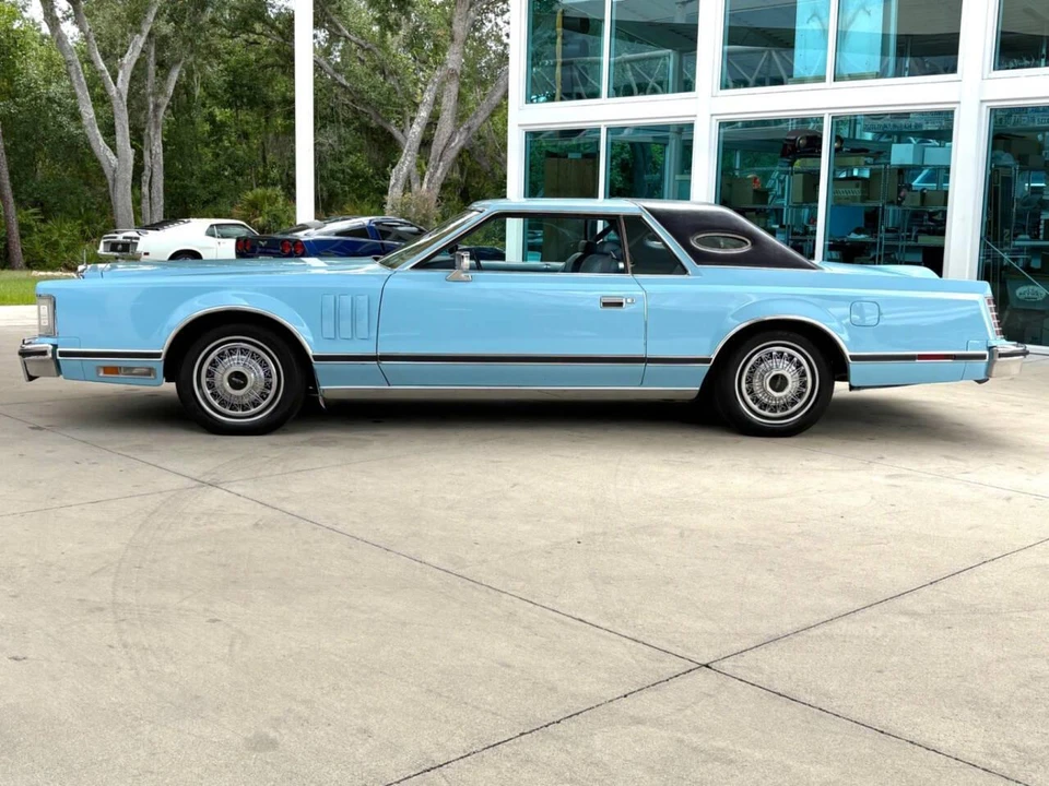1978 Lincoln Continental Mark V - Image 10 of 31
