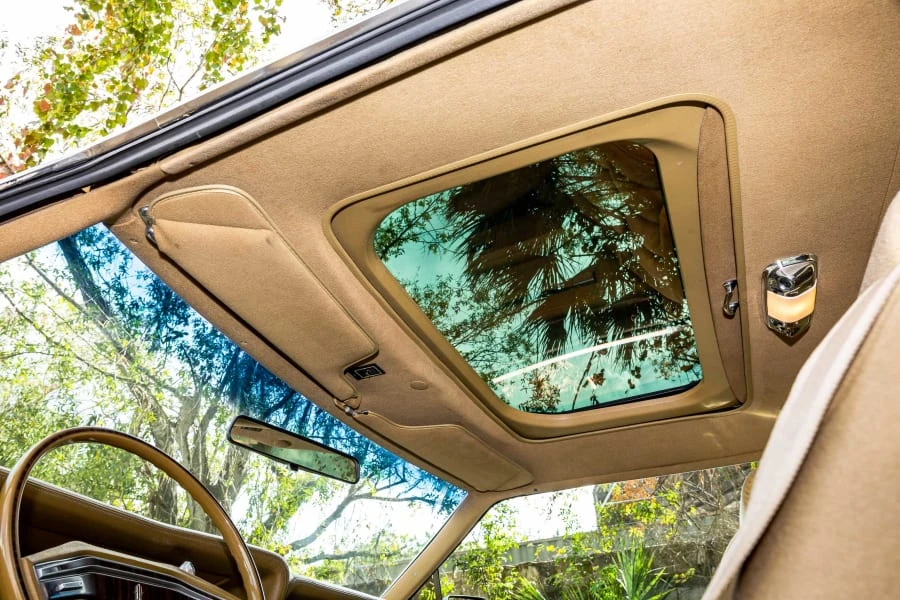 1978 Lincoln Continental Mark V - Image 5 of 17