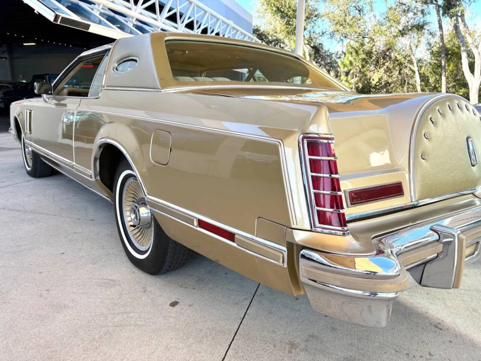 1978 Lincoln Continental Mark V - Image 17 of 21