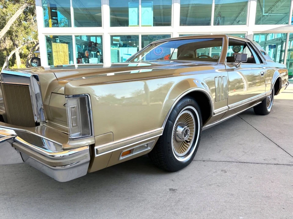1978 Lincoln Continental Mark V - Image 14 of 21