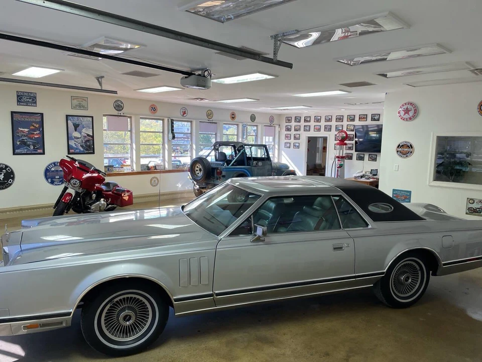 1978 Lincoln Continental Mark V - Image 5 of 31