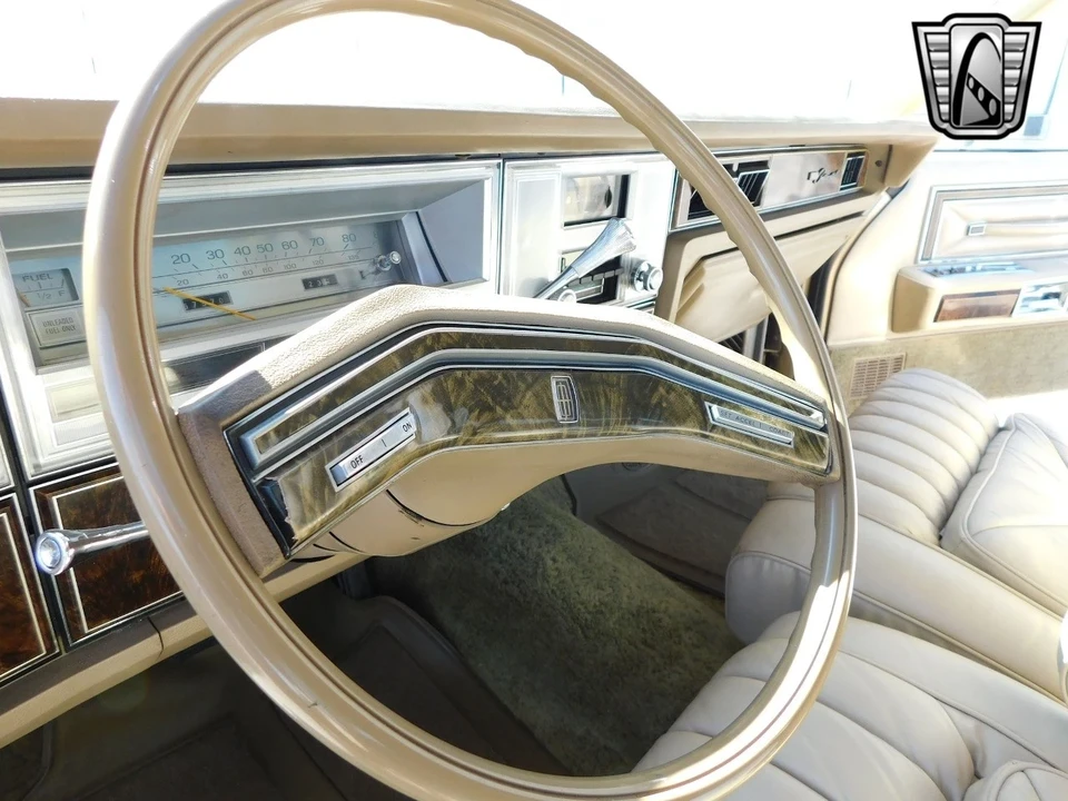 1978 Lincoln Town Car - Image 12 of 21