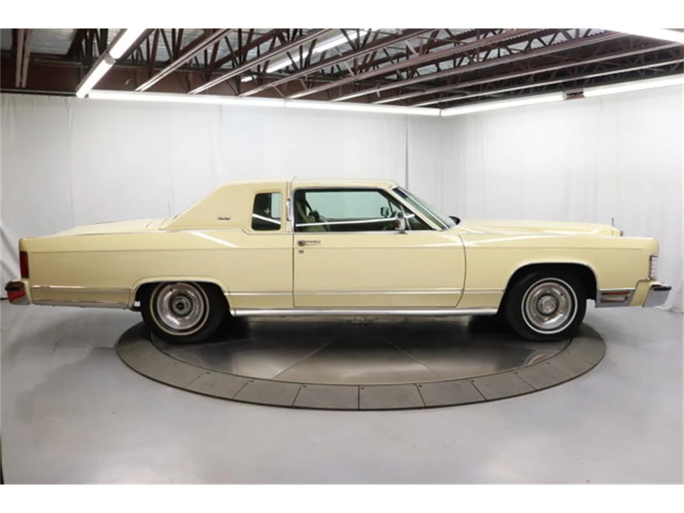 1978 Lincoln Town Car - Image 8 of 31
