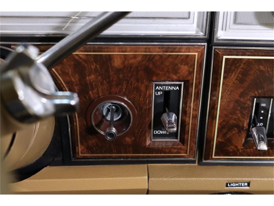 1978 Lincoln Town Car - Image 16 of 31
