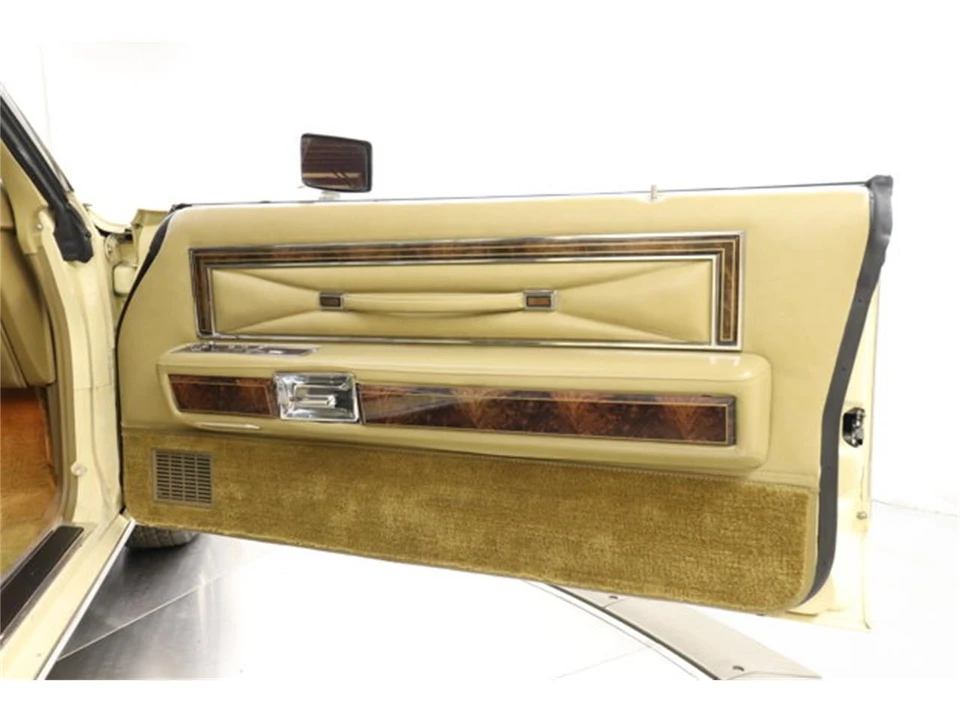 1978 Lincoln Town Car - Image 25 of 31