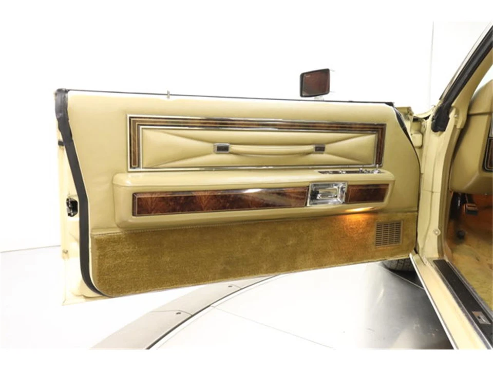 1978 Lincoln Town Car - Image 24 of 31