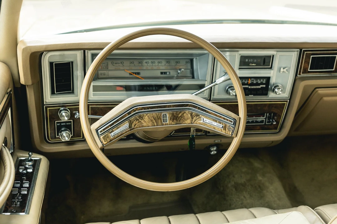 1978 Lincoln Town Car - Image 27 of 31