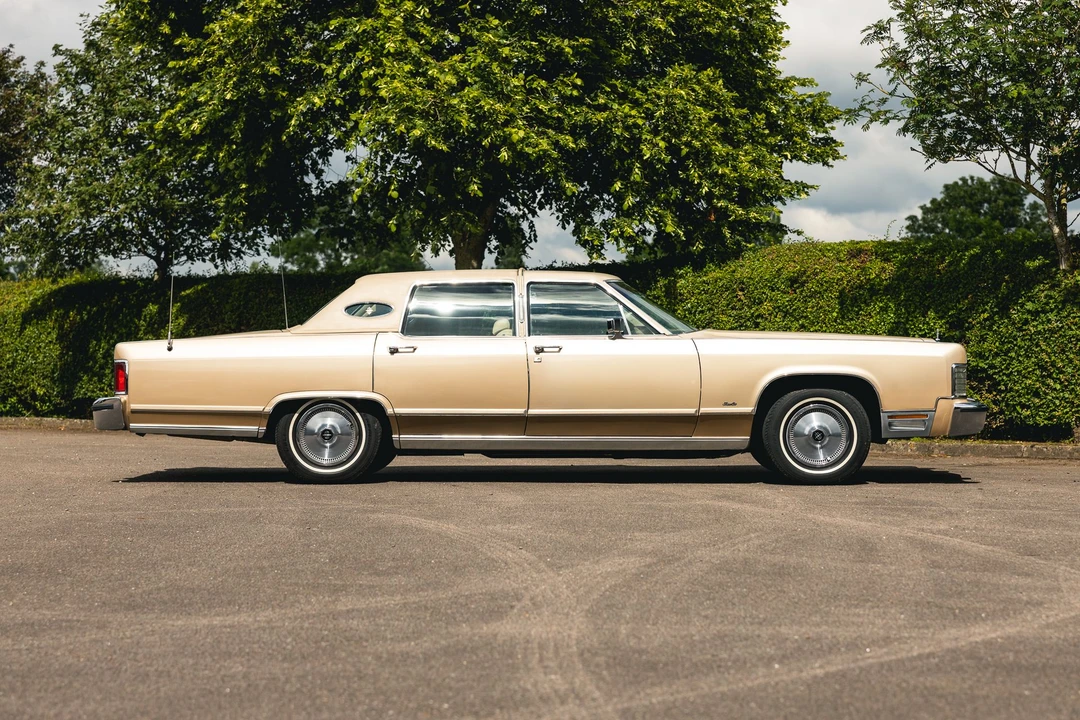 1978 Lincoln Town Car - Image 2 of 31