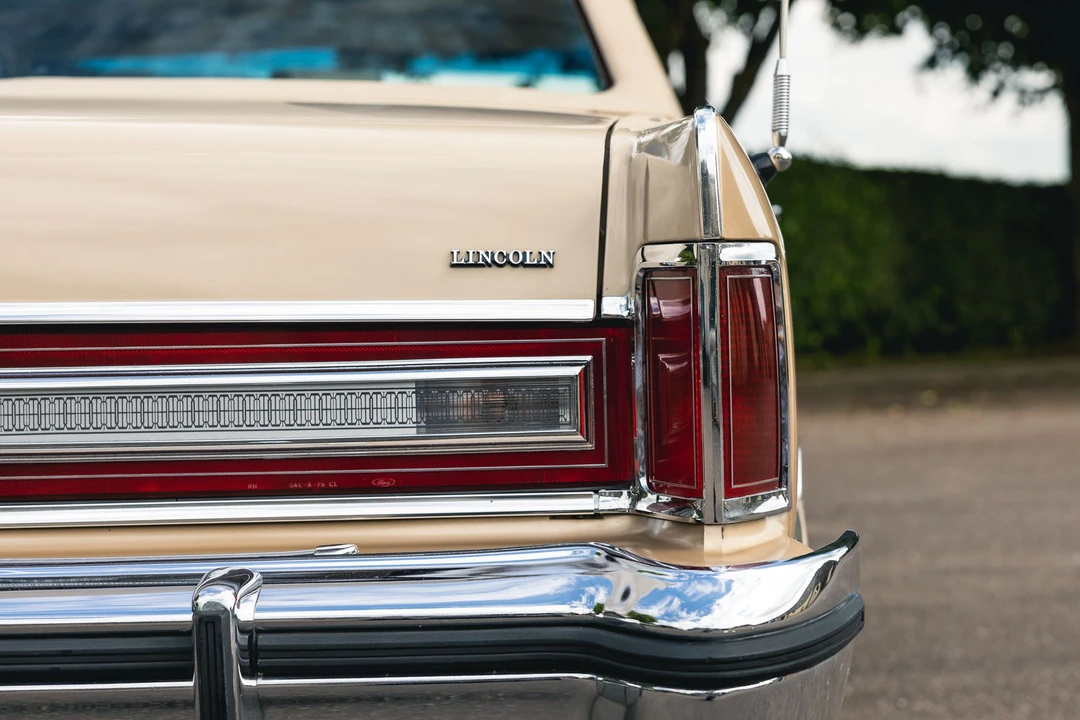 1978 Lincoln Town Car - Image 10 of 31
