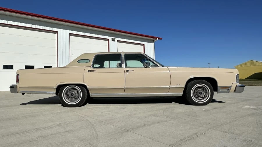 1978 Lincoln Town Car - Image 2 of 6