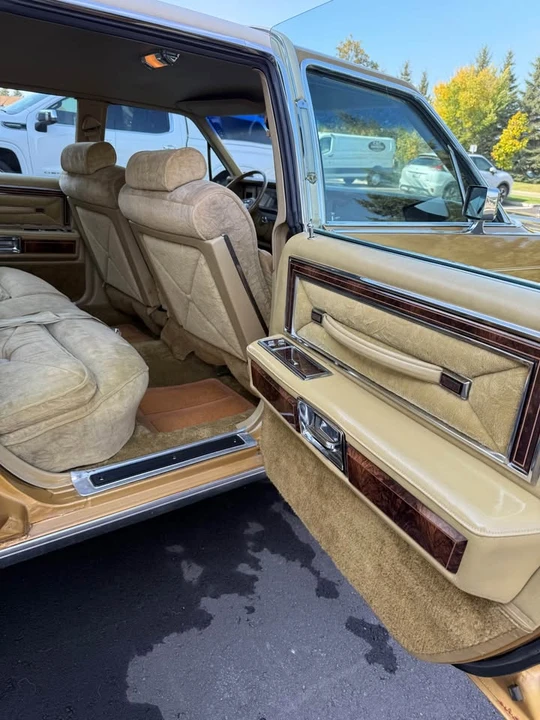 1978 Lincoln Continental 5th Gen - Image 15 of 20
