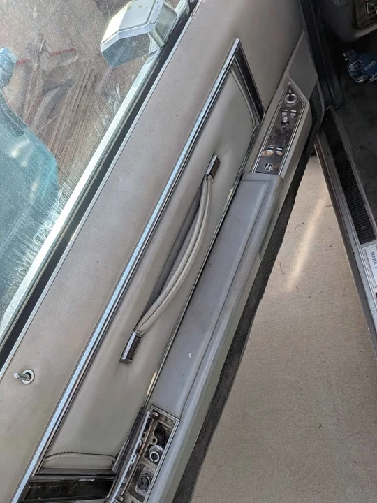 1978 Lincoln Continental 5th Gen - Image 10 of 11