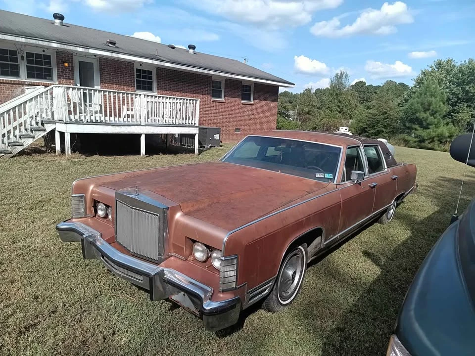 1978 Lincoln Continental 5th Gen - Image 2 of 9
