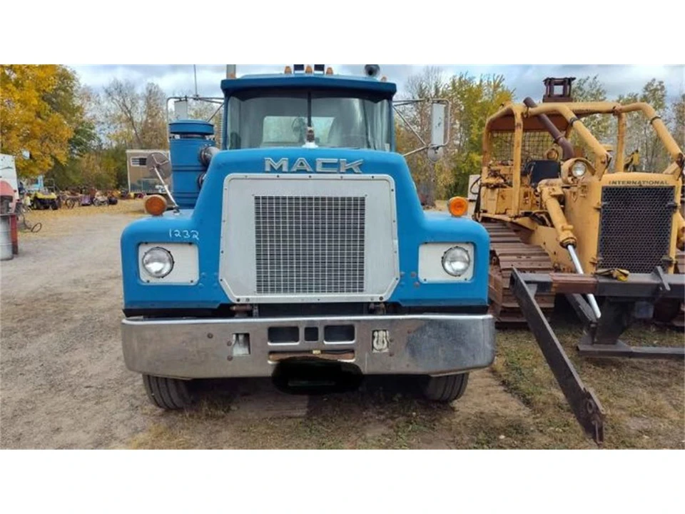 1978 Mack - Image 2 of 13