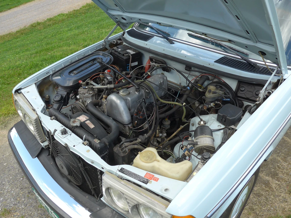 1978 Mercedes-Benz W123 Sedan - Image 16 of 31