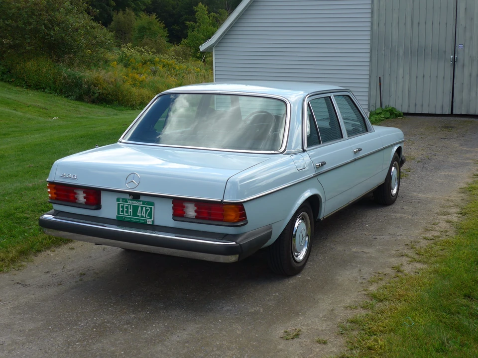 1978 Mercedes-Benz W123 Sedan - Image 3 of 31