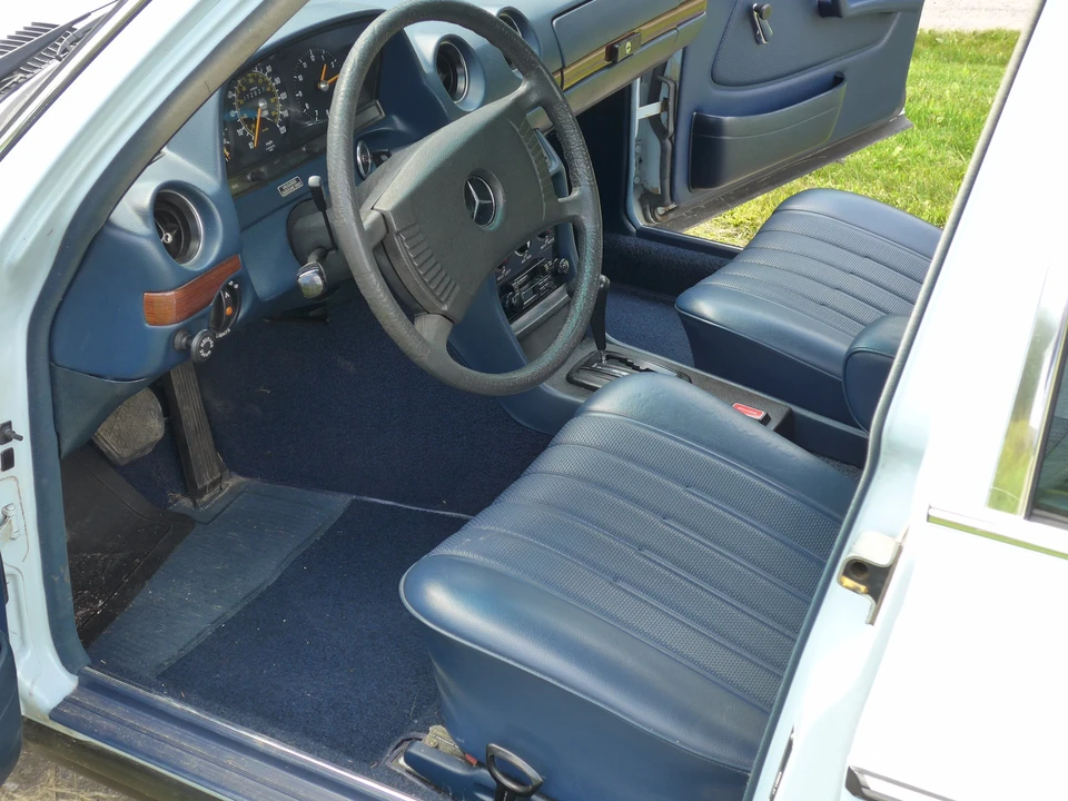 1978 Mercedes-Benz W123 Sedan - Image 8 of 31