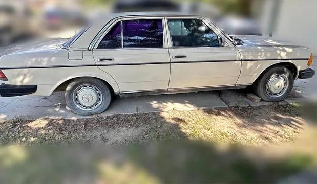 1978 Mercedes-Benz 240 D