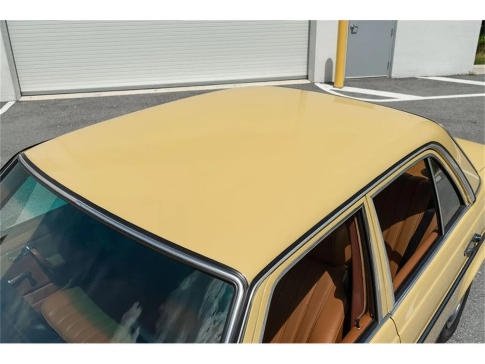 1978 Mercedes-Benz W123 Sedan - Image 26 of 31